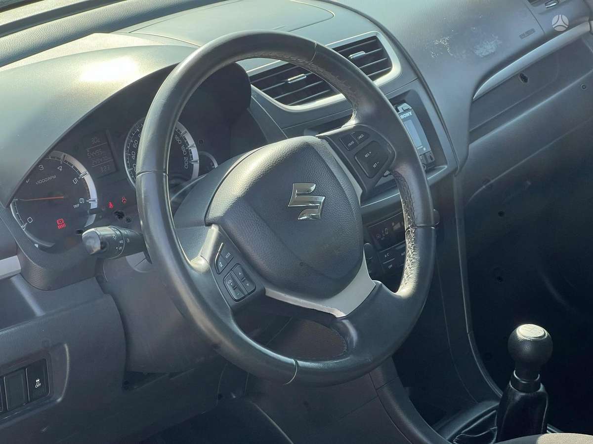 Suzuki Swift, 1.3 l., hatchback