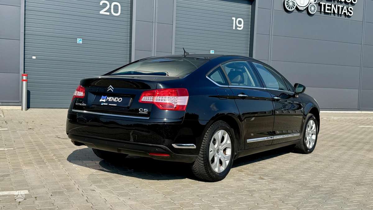 Citroen C5, 2.0 l., Седан