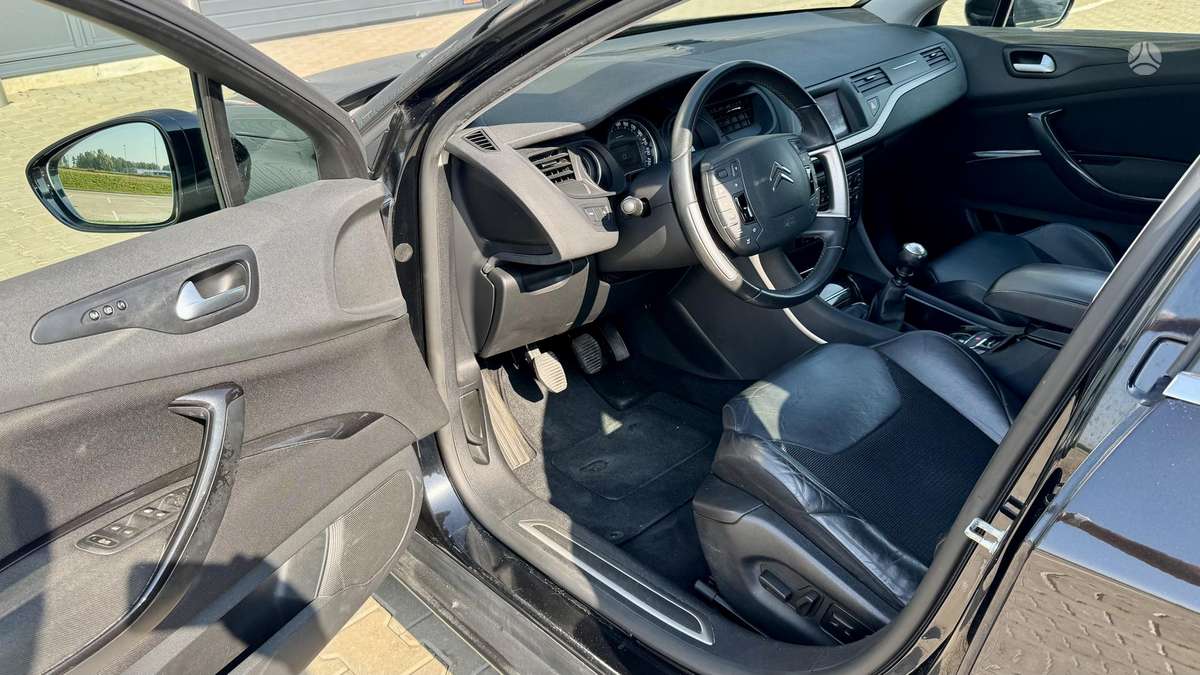 Citroen C5, 2.0 l., Седан