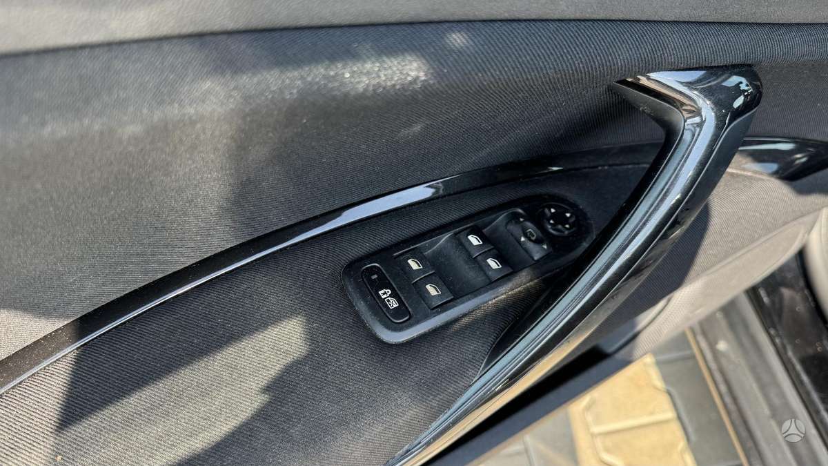Citroen C5, 2.0 l., Седан