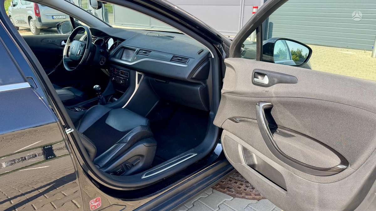 Citroen C5, 2.0 l., Седан