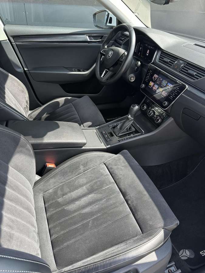 Škoda Superb - 8
