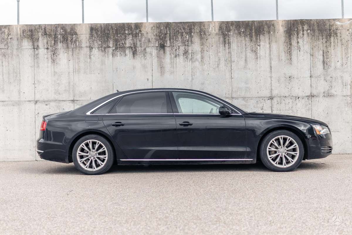 Audi A8 L, 4.2 l., Седан