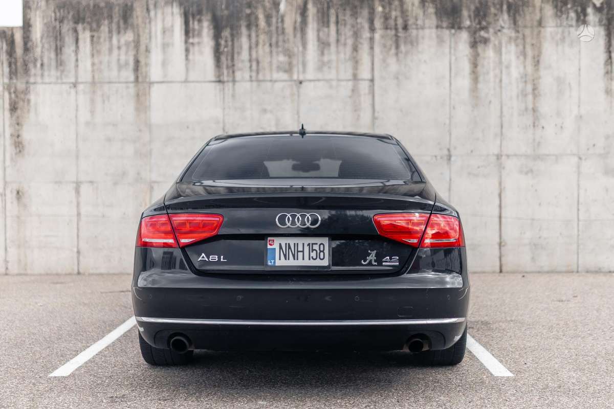 Audi A8 L, 4.2 l., Седан