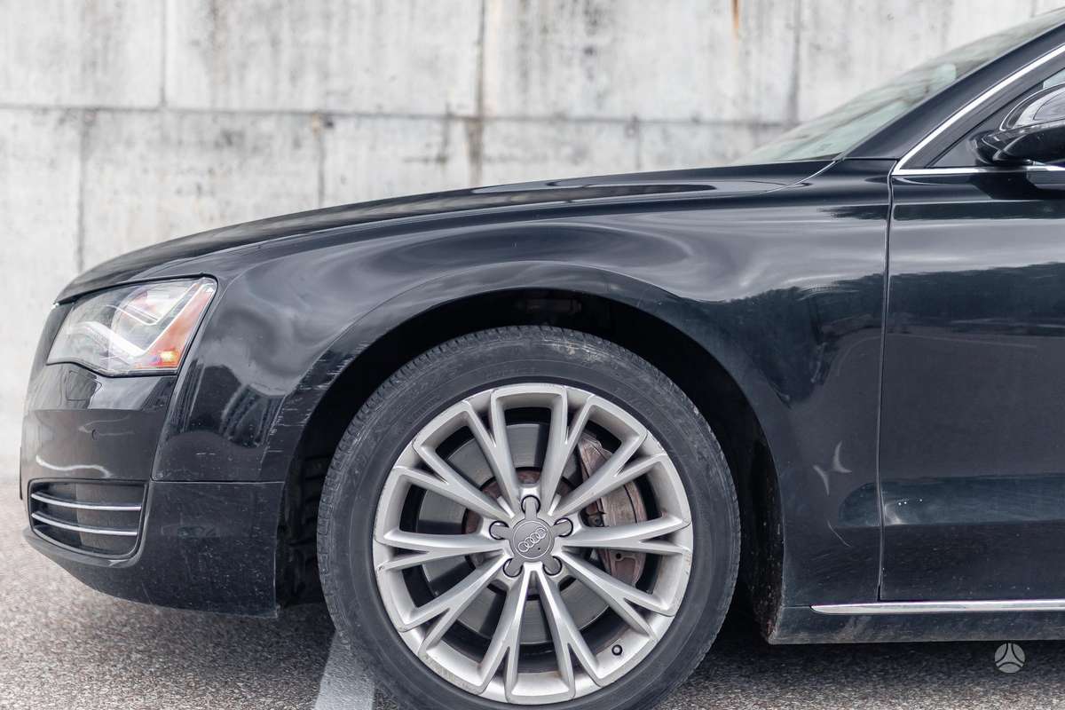 Audi A8 L, 4.2 l., Седан