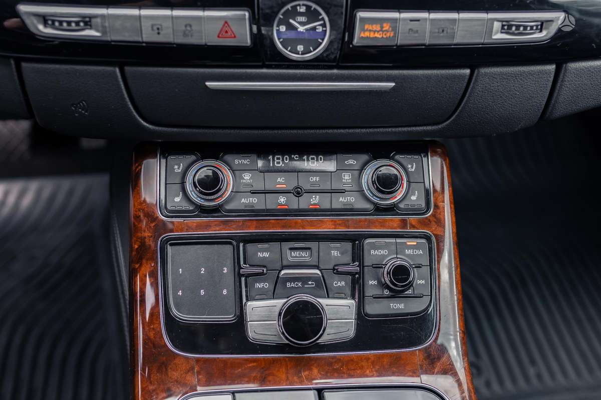 Audi A8 L, 4.2 l., Седан