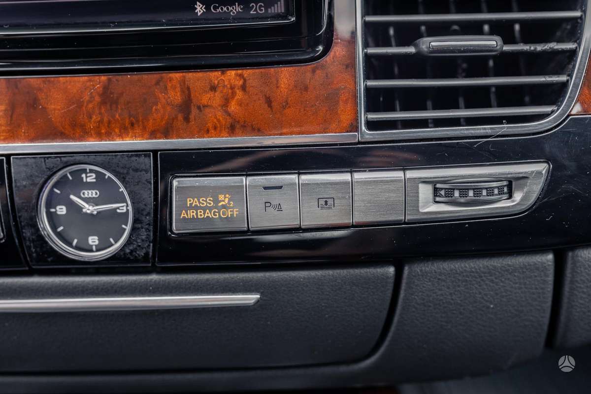 Audi A8 L, 4.2 l., Седан