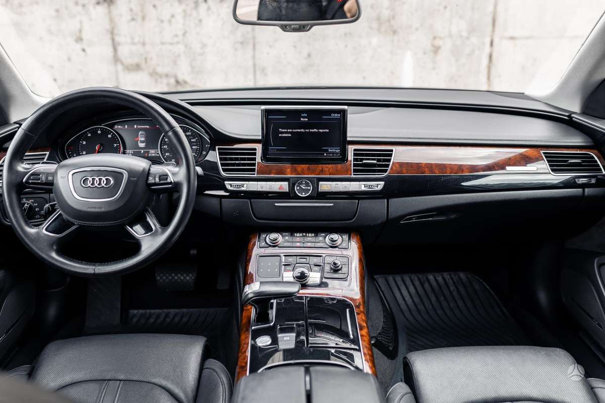 Audi A8 L, 4.2 l., Седан