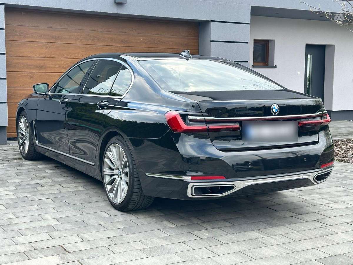 BMW 730, 3.0 l., Седан