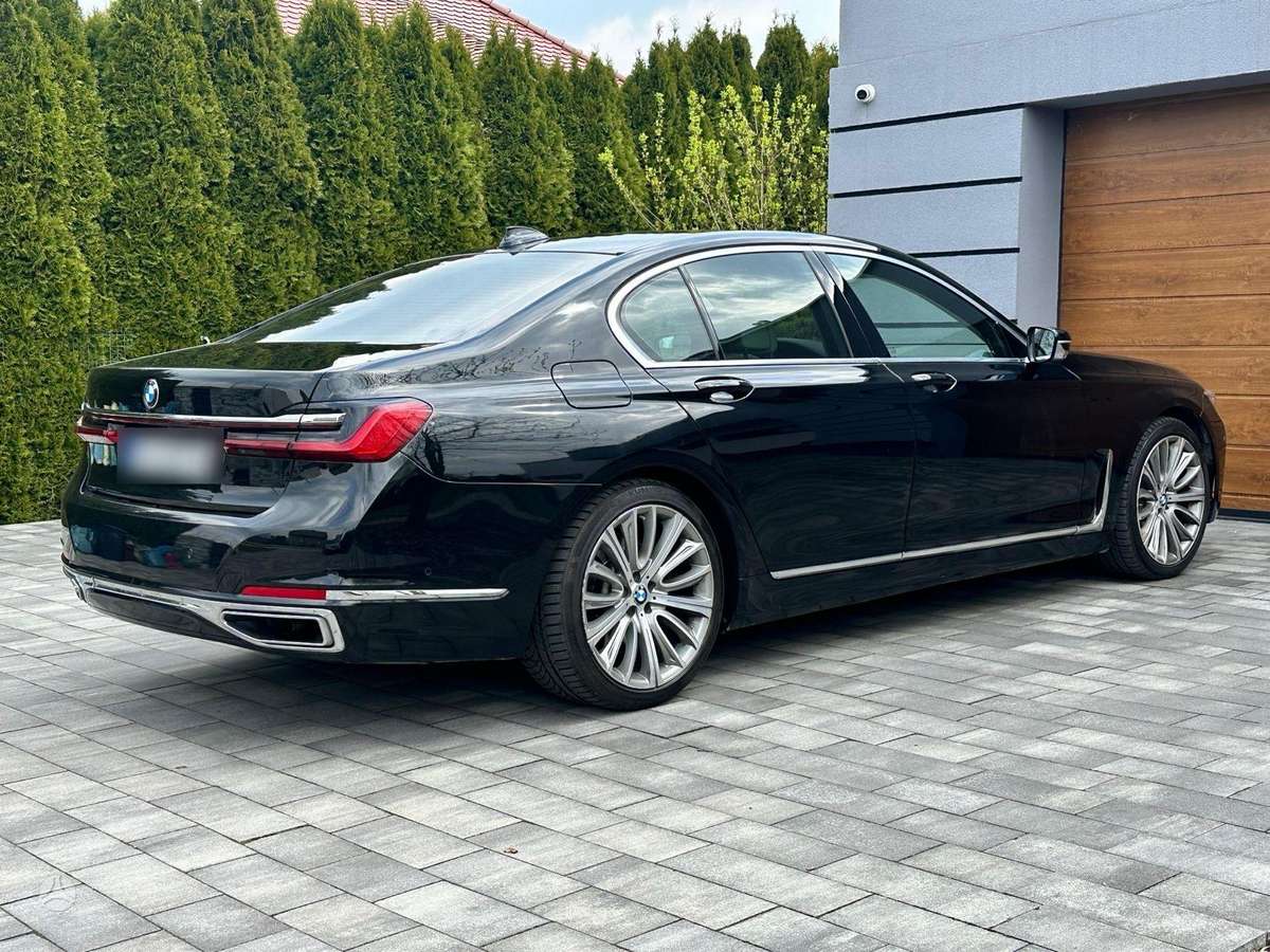 BMW 730, 3.0 l., Седан