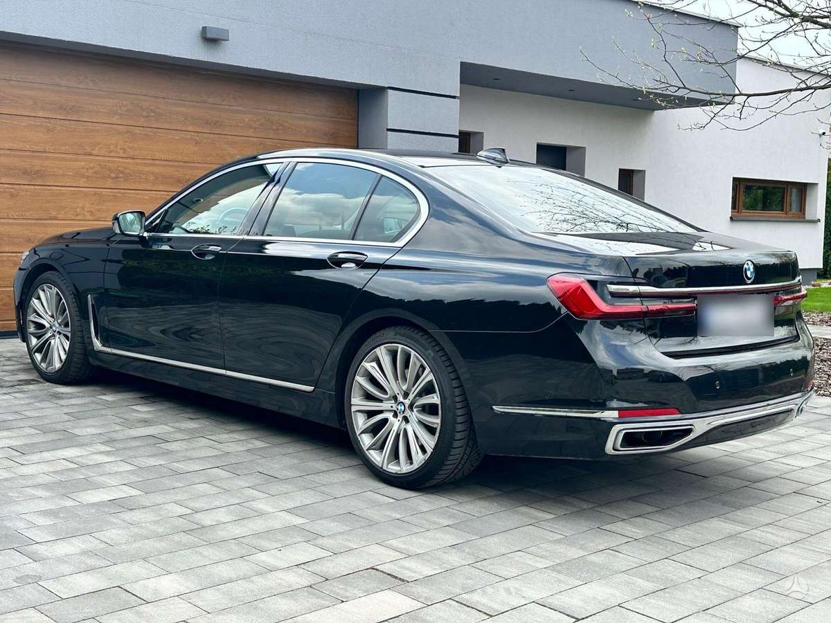 BMW 730, 3.0 l., Седан