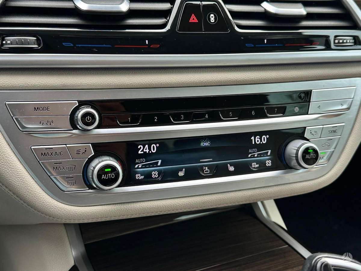 BMW 730, 3.0 l., Седан