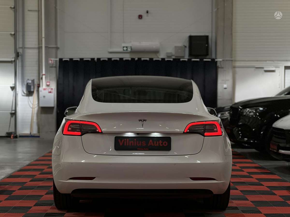 Tesla Model 3, 77 кВт·ч, Седан