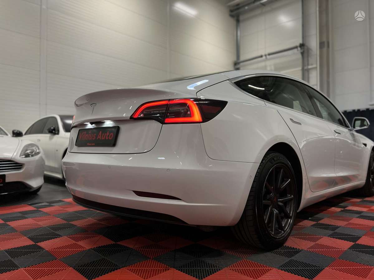 Tesla Model 3, 77 кВт·ч, Седан
