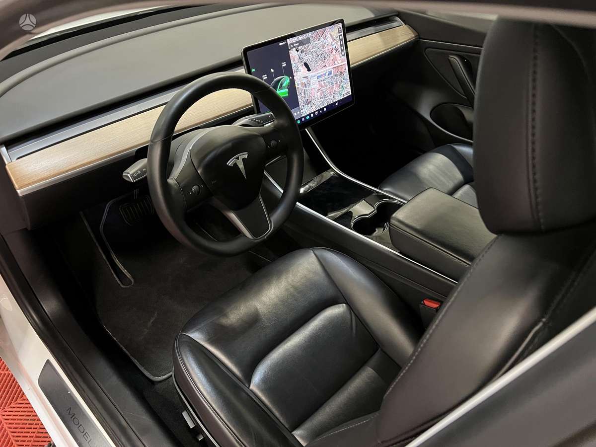 Tesla Model 3, 77 kWh, sedanas