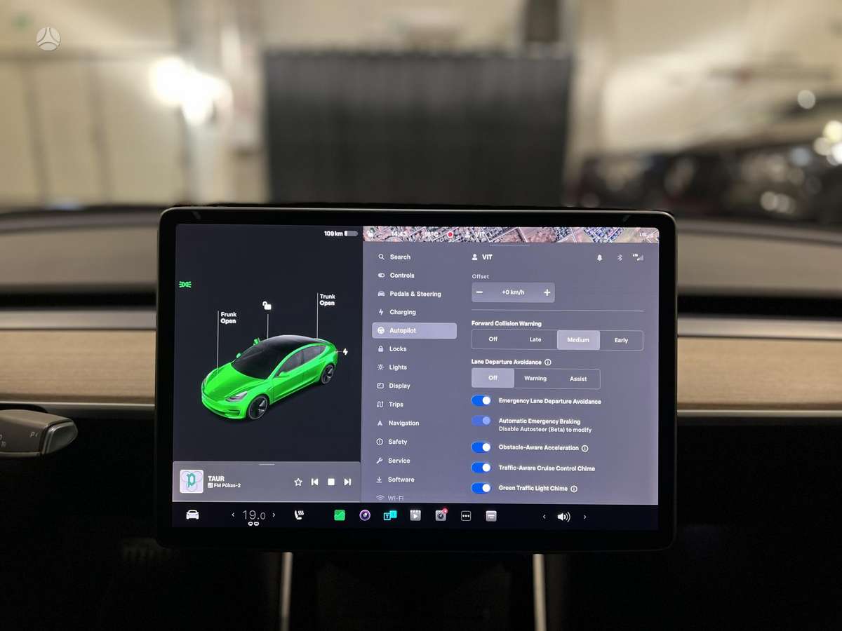 Tesla Model 3, 77 kWh, sedanas