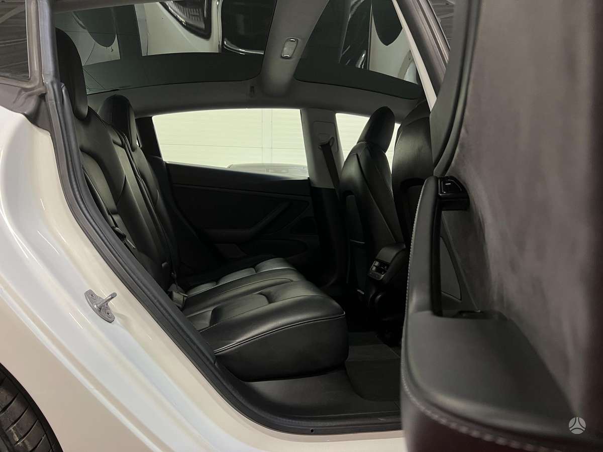 Tesla Model 3, 77 кВт·ч, Седан