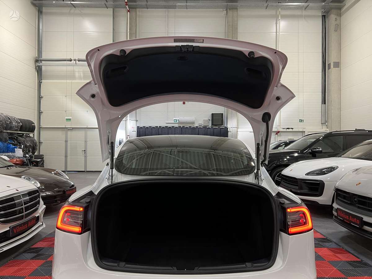 Tesla Model 3, 77 кВт·ч, Седан