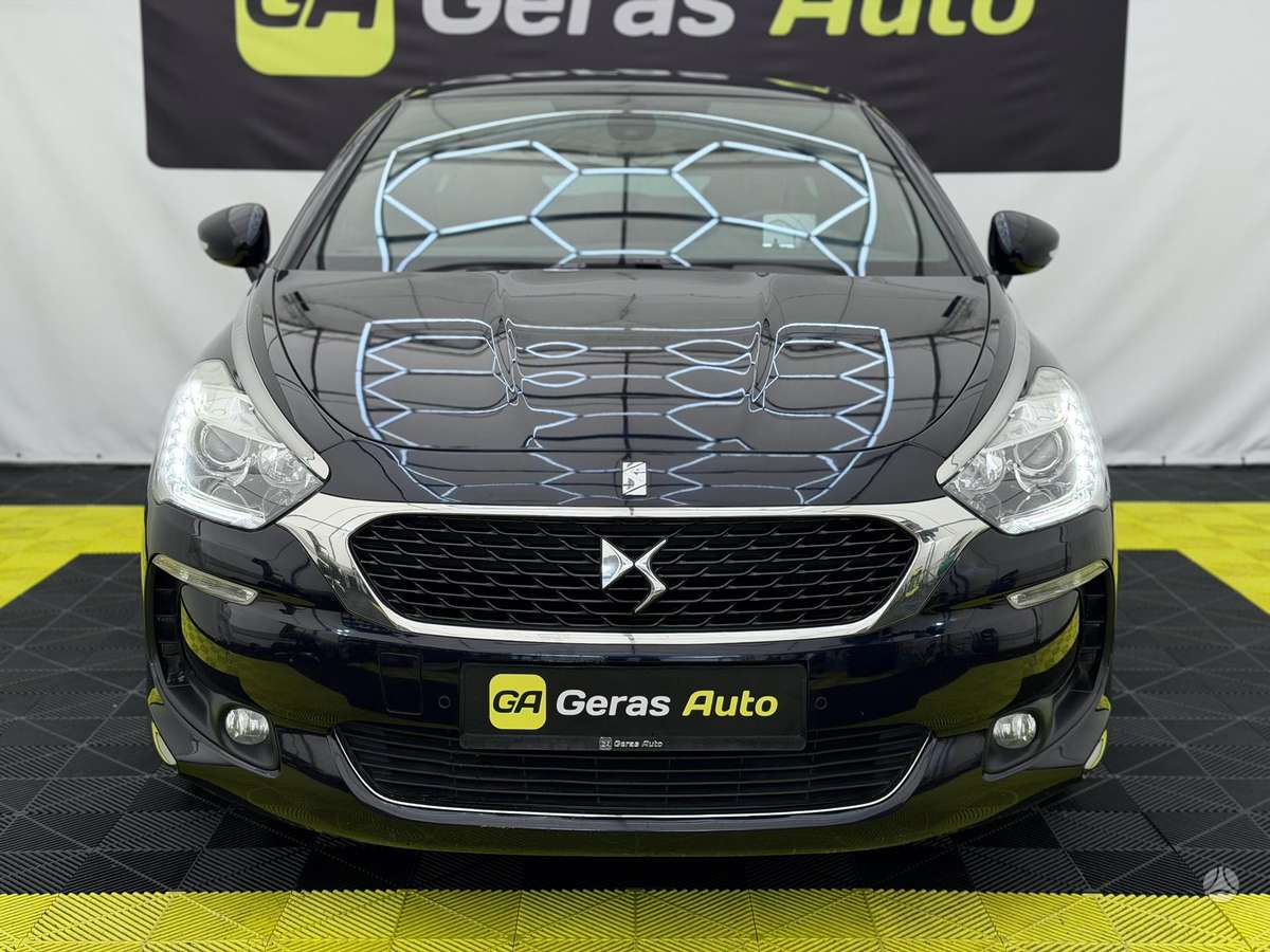 Citroen DS5, 2.0 l., hatchback