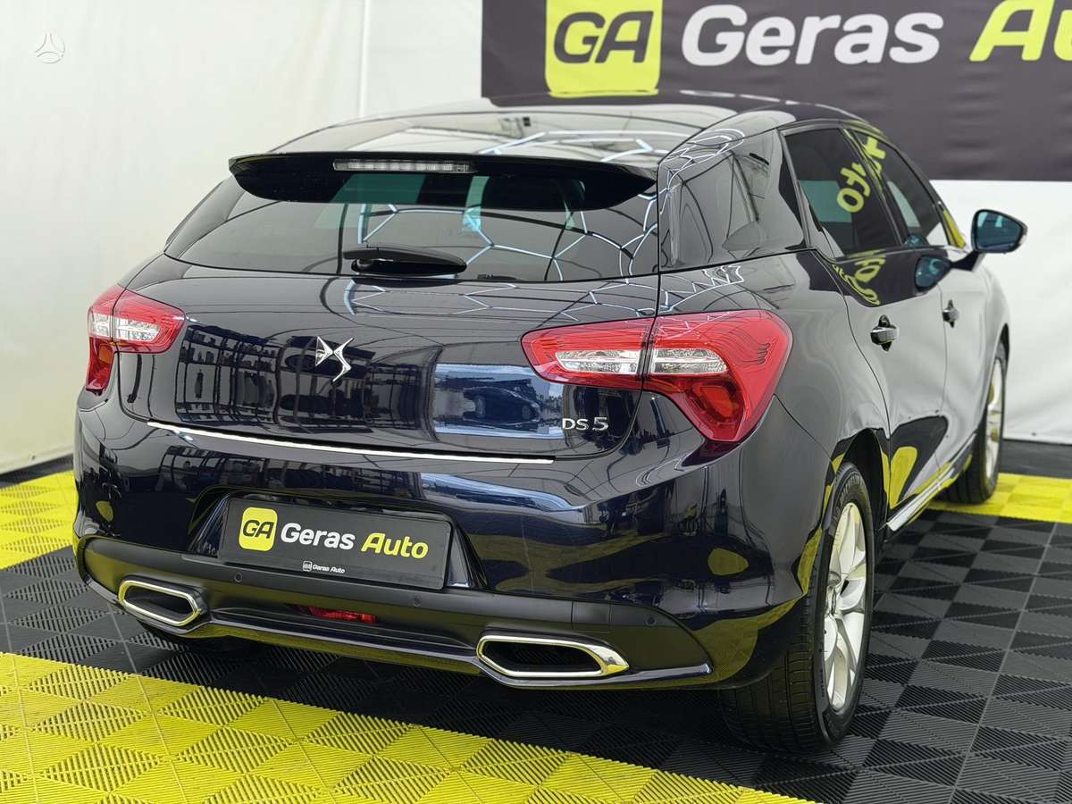 Citroen DS5, 2.0 l., hatchback