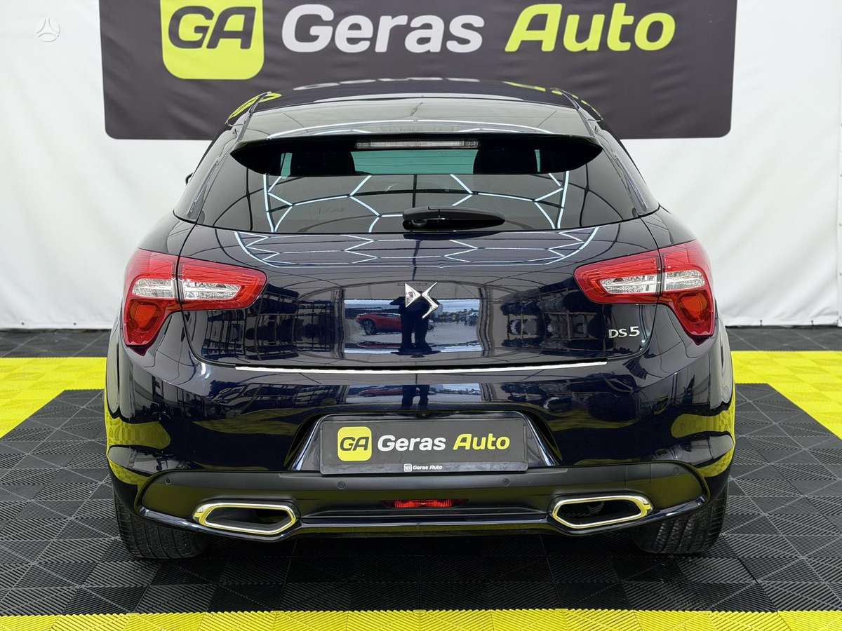 Citroen DS5, 2.0 l., hatchback