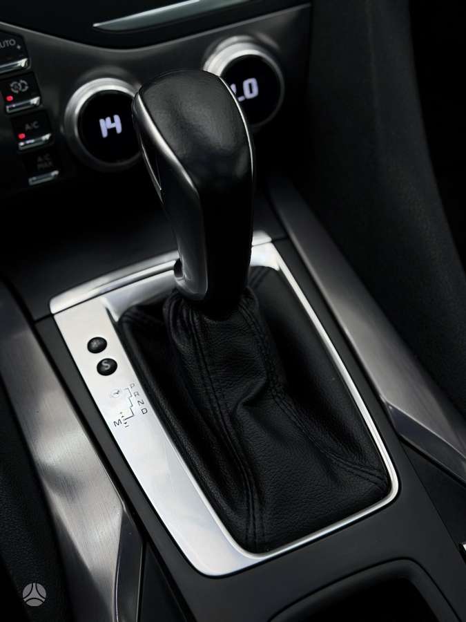 Citroen DS5, 2.0 l., hatchback