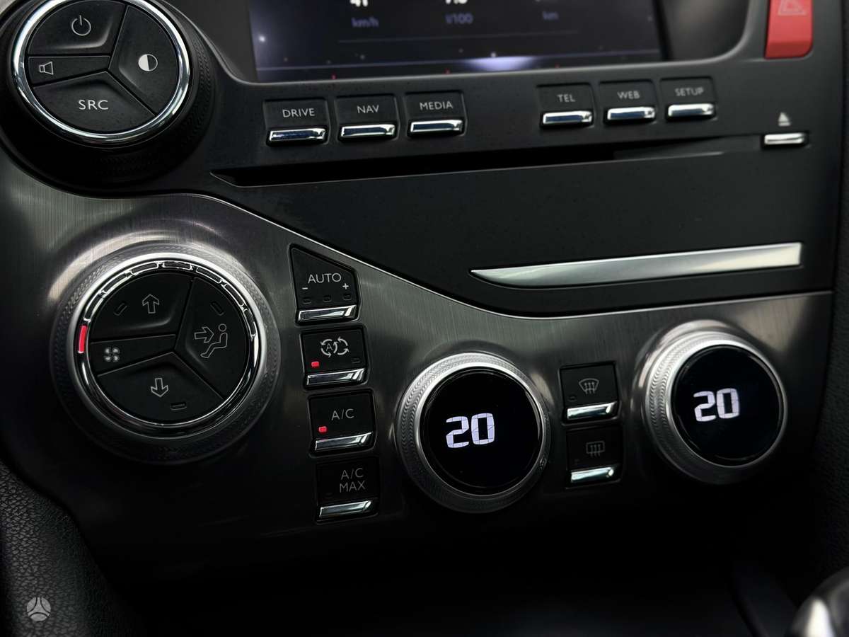 Citroen DS5, 2.0 l., hatchback