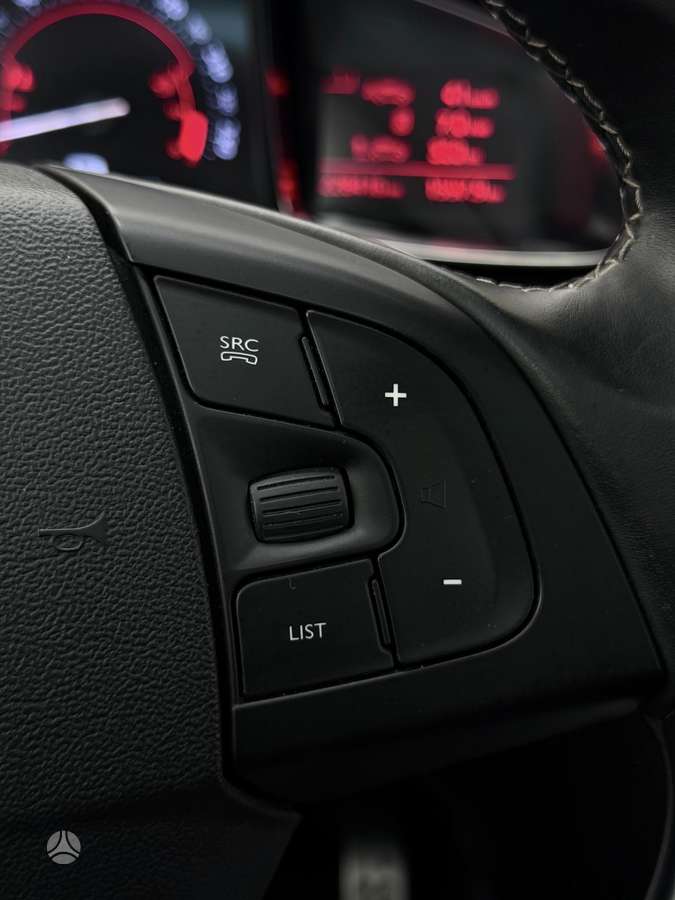 Citroen DS5, 2.0 l., hatchback