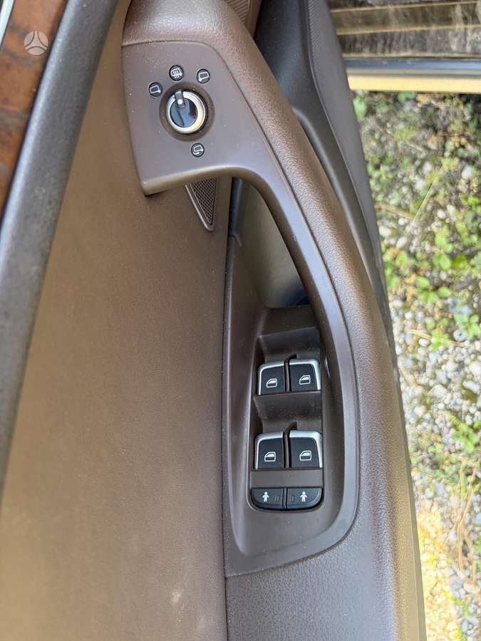 Audi A6 allroad, 3.0 l., Универсал