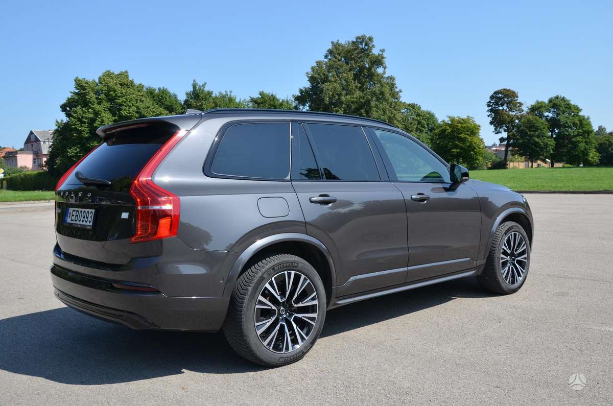 Volvo XC90 - 5
