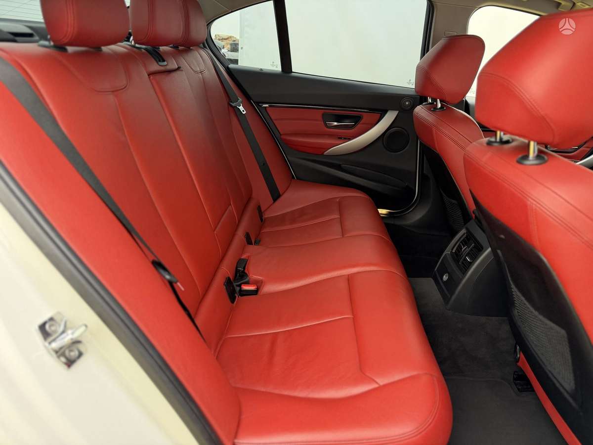 BMW 320, 2.0 l., Седан