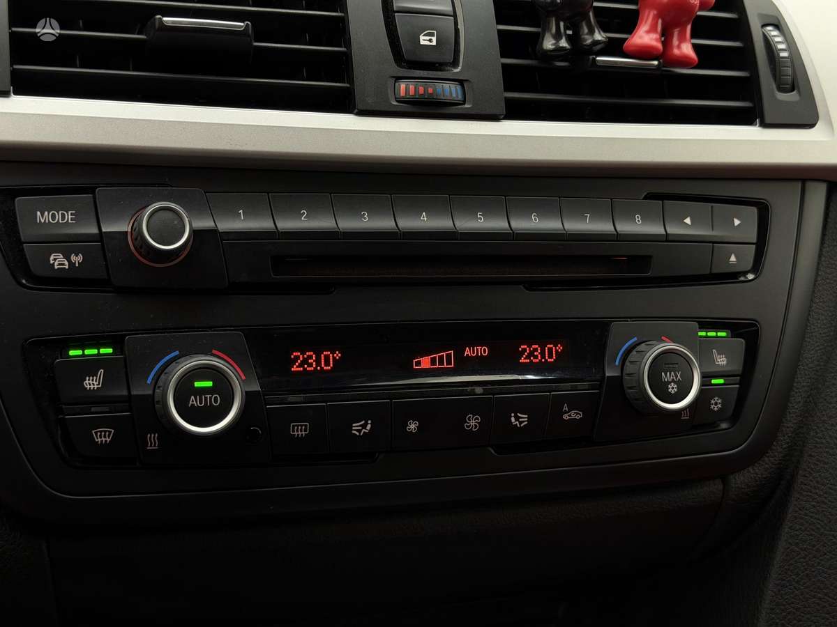 BMW 320, 2.0 l., Седан