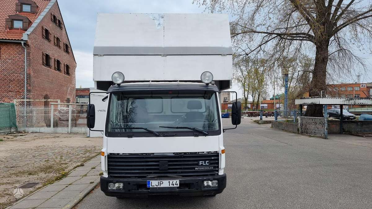 Volvo FLCL 4x2, livestock trucks