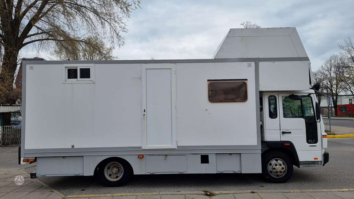Volvo FLCL 4x2, livestock trucks