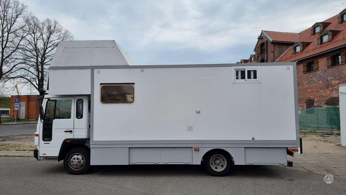 Volvo FLCL 4x2, gyvulių pervežimo