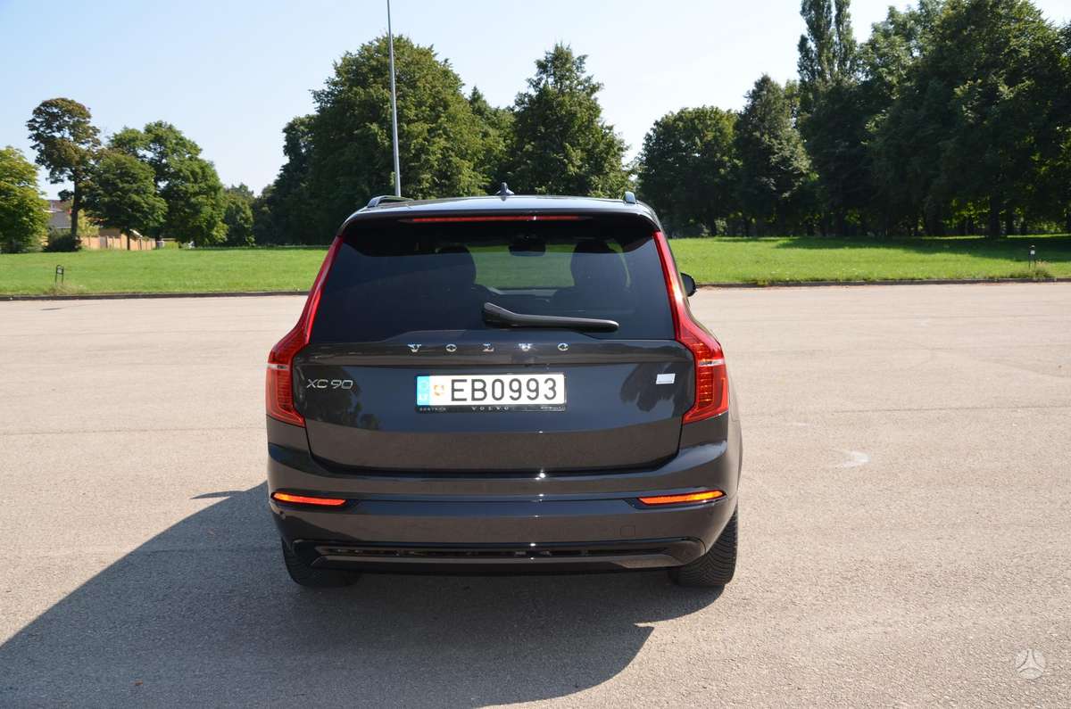 Volvo XC90 - 9