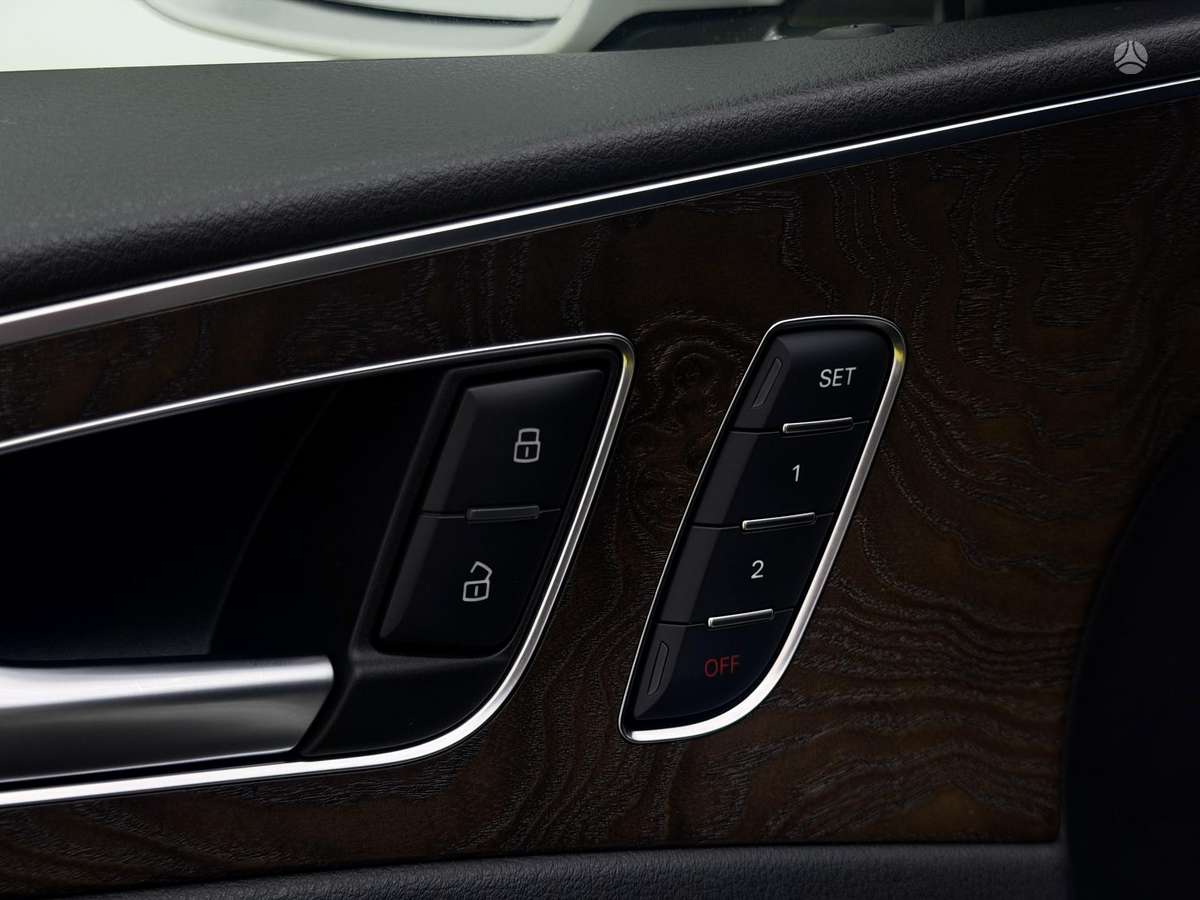 Audi A6, 2.0 l., Седан