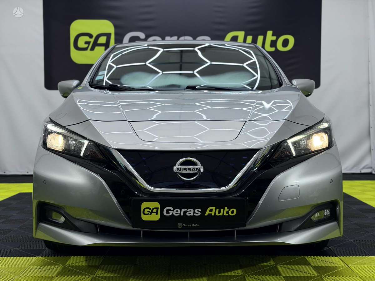 Nissan Leaf, 40 kWh, hatchback