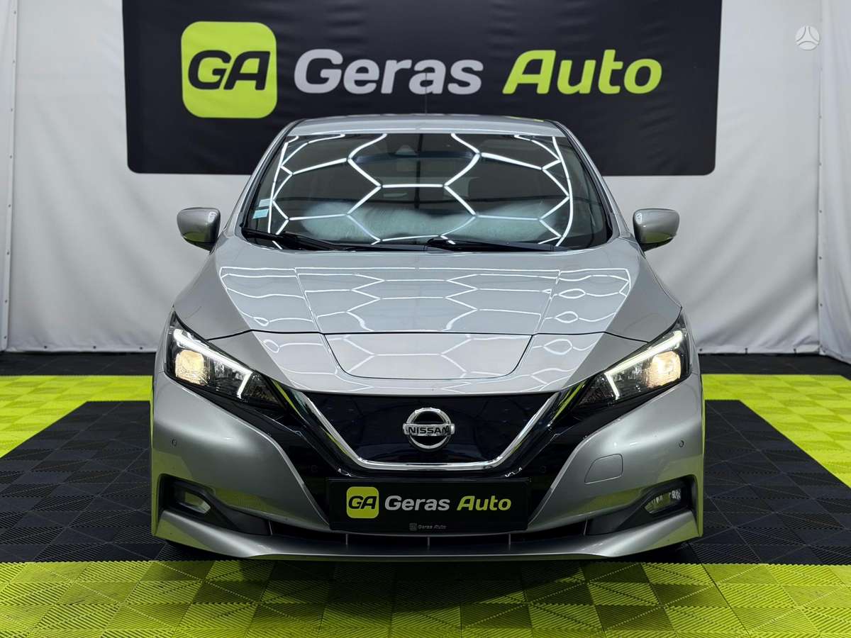 Nissan Leaf, 40 kWh, hatchback