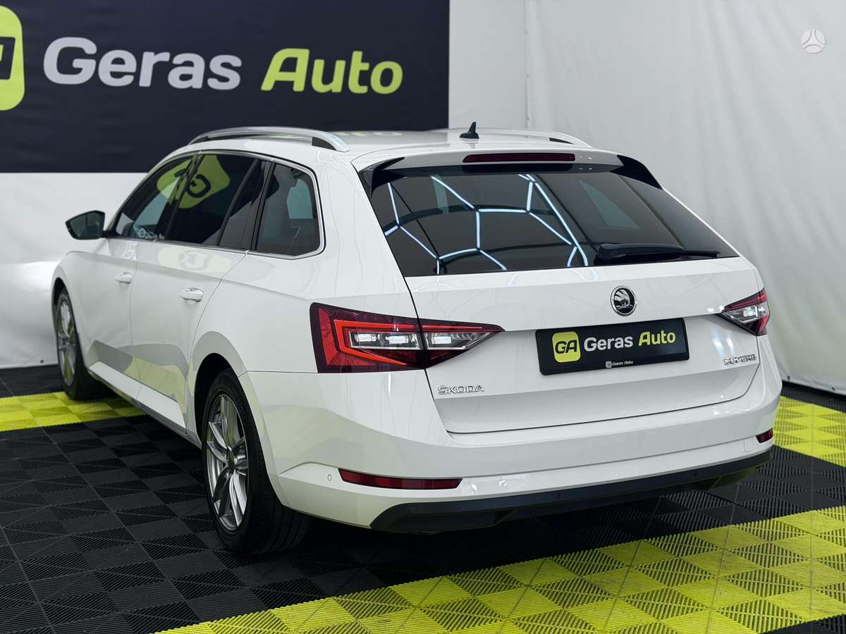 Skoda Superb, 2.0 l., wagon