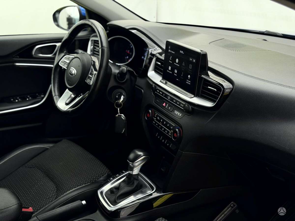 Kia Ceed, 1.6 l., Хэтчбек