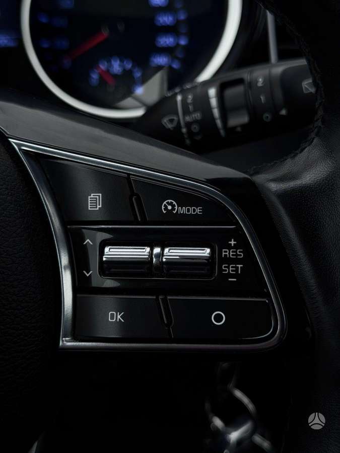Kia Ceed, 1.6 l., Хэтчбек