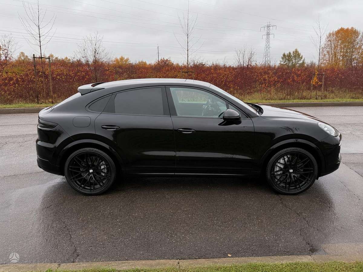 Porsche Cayenne Coupe - 3