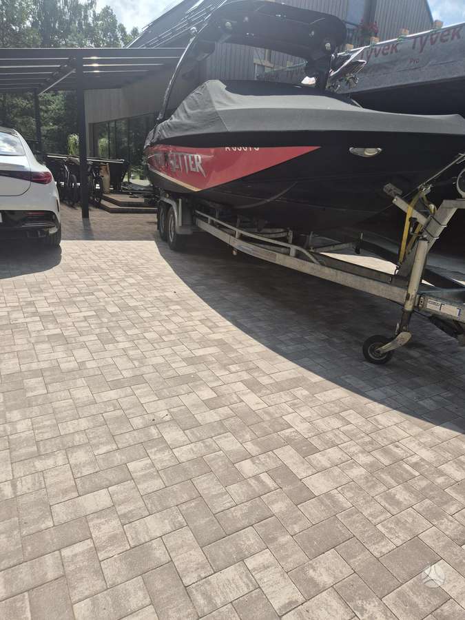 Malibu Wake Setter VLX21, yachts / cruisers