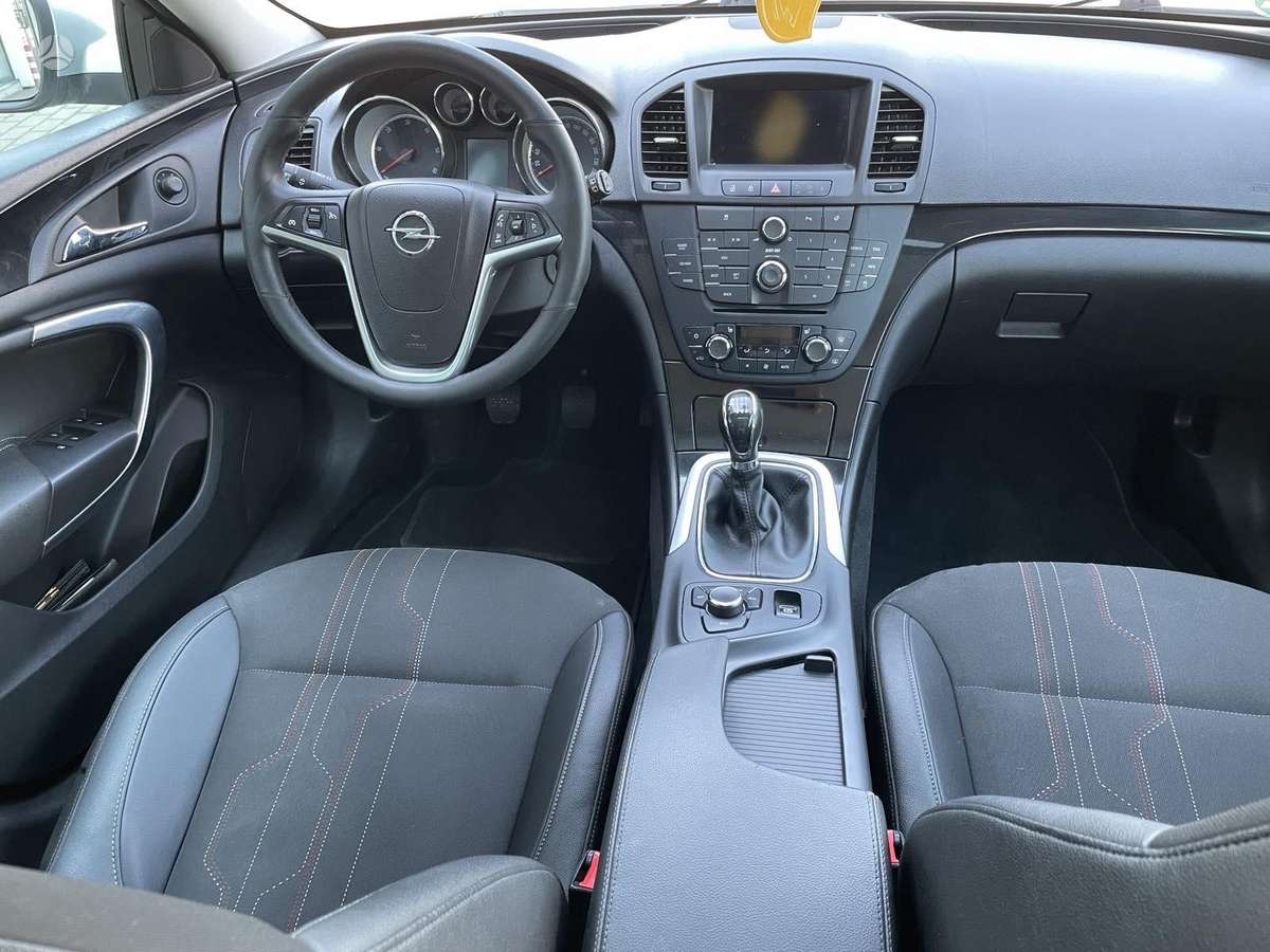 Opel Insignia, 2.0 l., Универсал