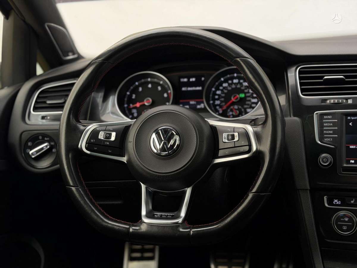 Volkswagen Golf, 2.0 l., hatchback
