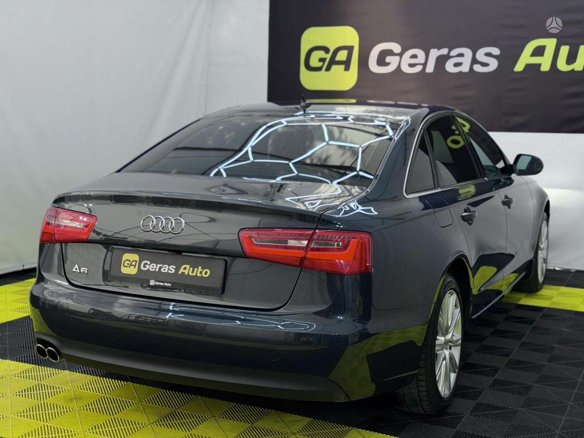 Audi A6, 2.0 l., Седан