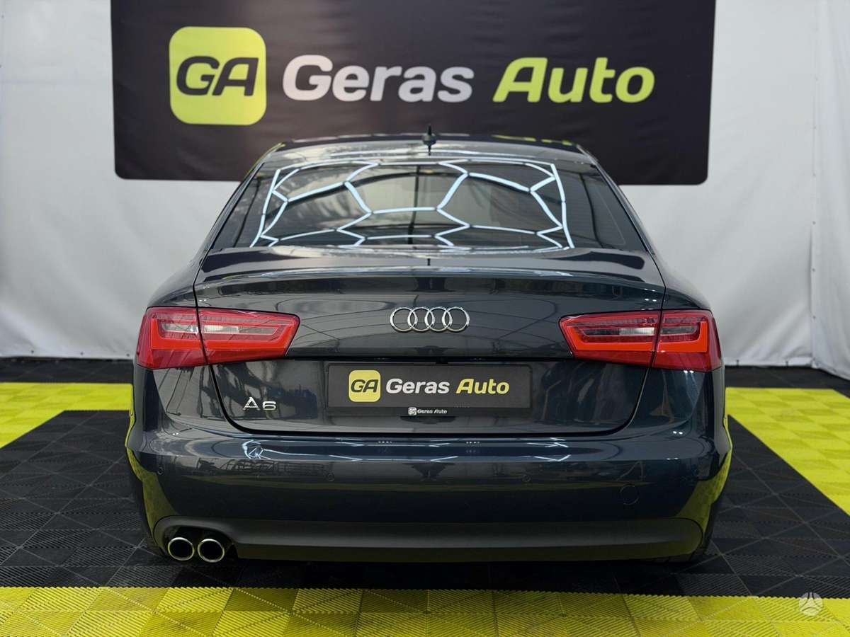 Audi A6, 2.0 l., Седан