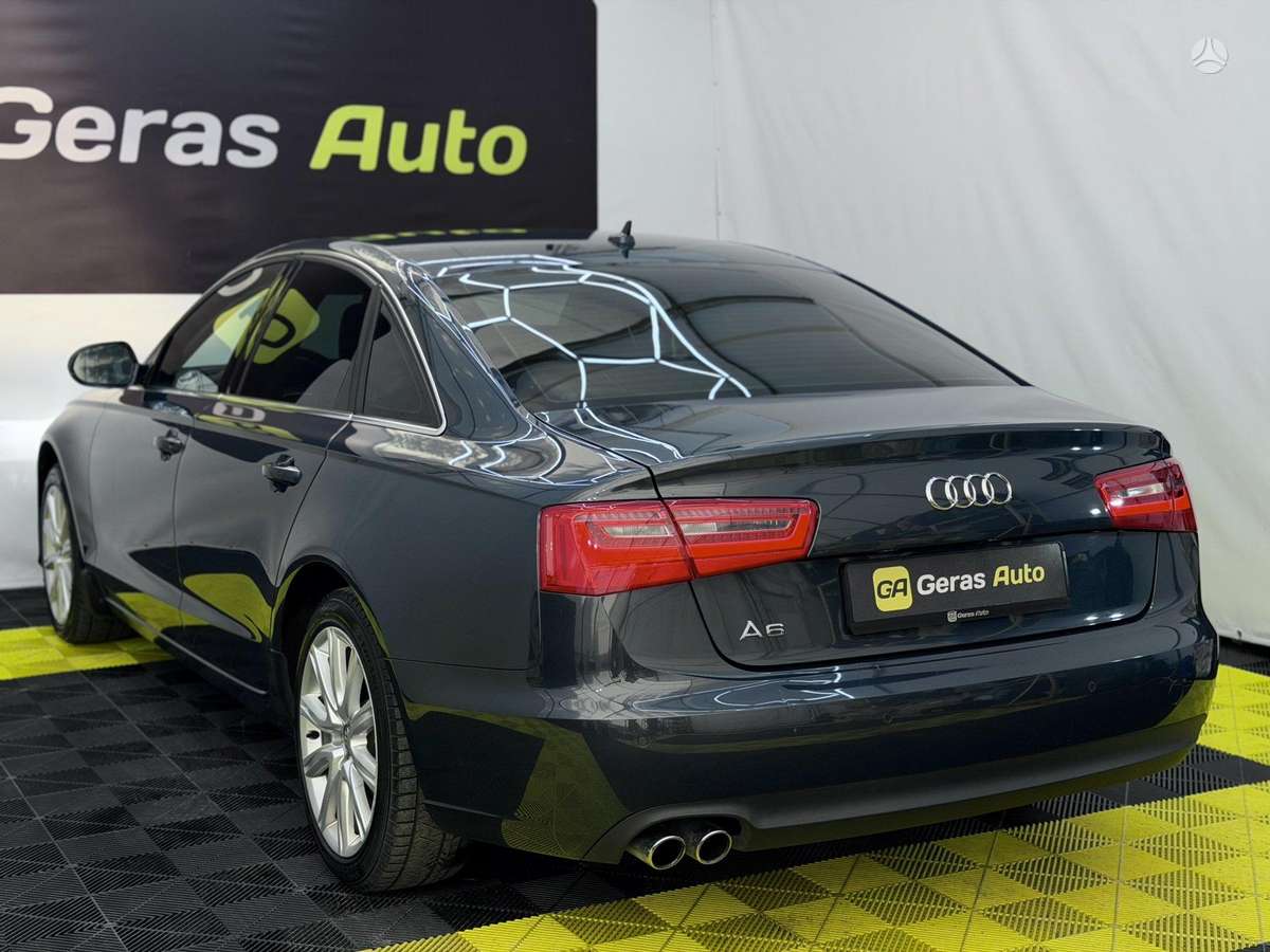 Audi A6, 2.0 l., Седан