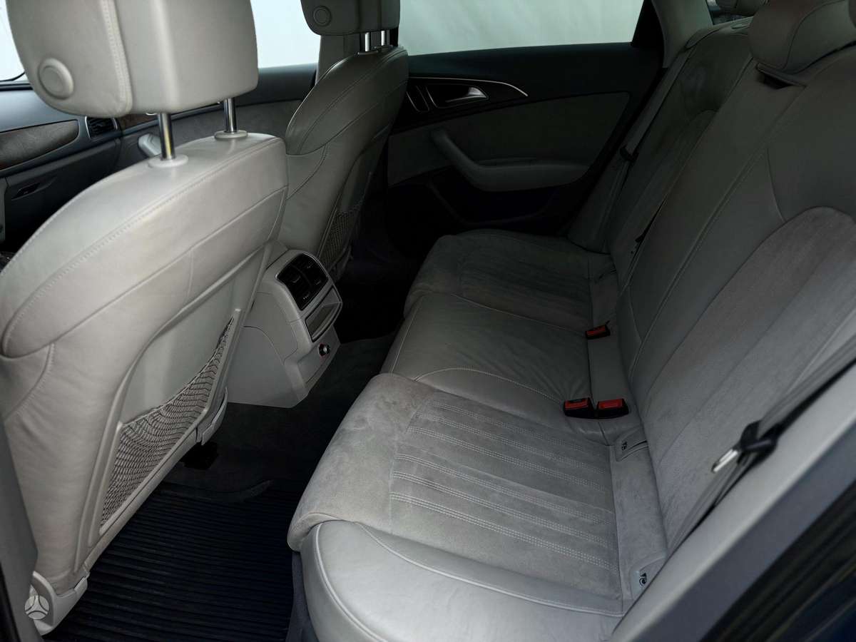 Audi A6, 2.0 l., Седан